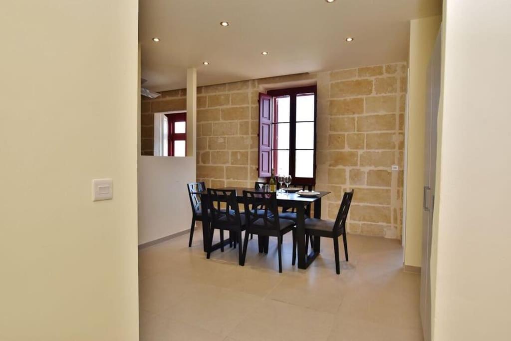 Vallettastay - Lucky Star Two Bedroom 403 Apartman *